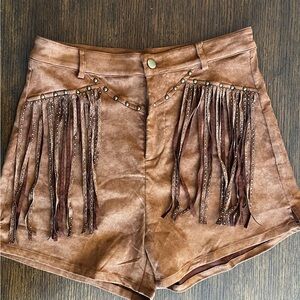 🤎Western Fringe Pleather Shorts🤎